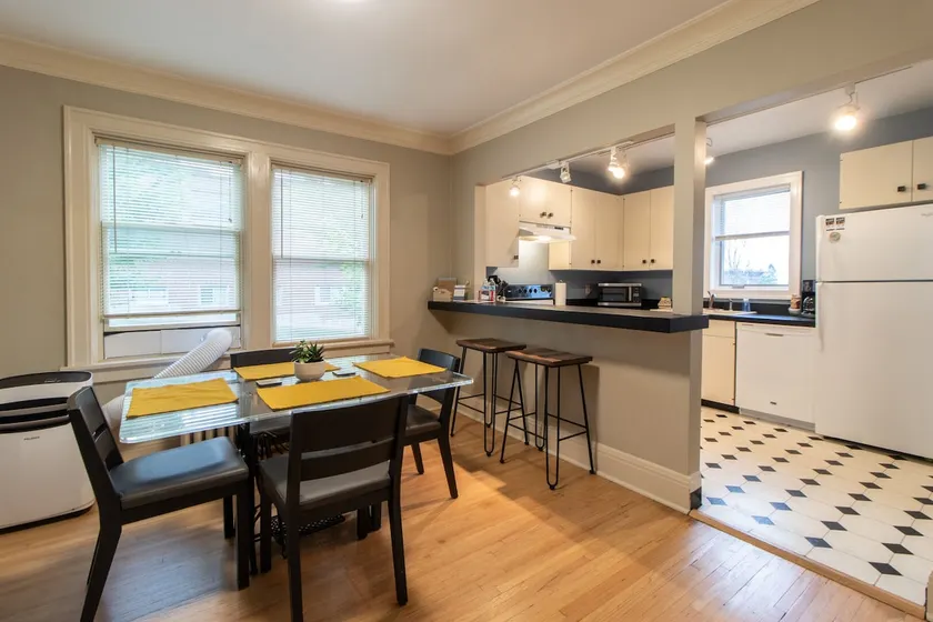 Hillside Apartment, Heirloom Vacations - Image 1