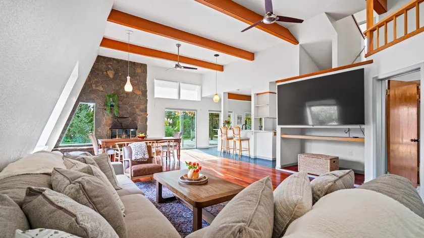 Vintage Home in Healdsburg Wine Country - Image 1