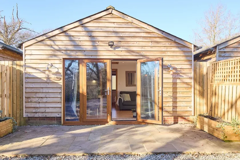 Host & Stay - Willow Barn - Image 1