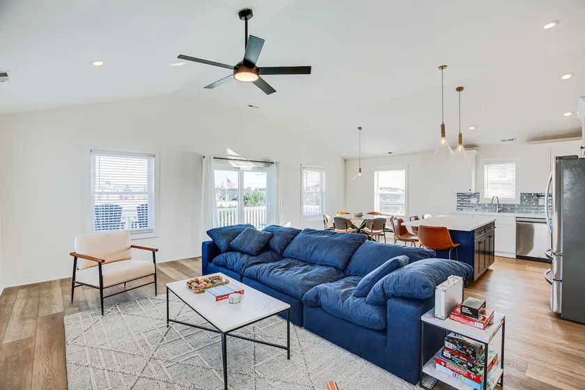 Spacious Wildwood Condo: Walk to Beach! - Image 1