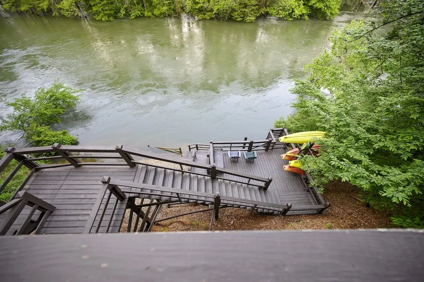 River Ridge ~ 2 story riverfront cabin with hot tub, game room and kayaks - Image 1