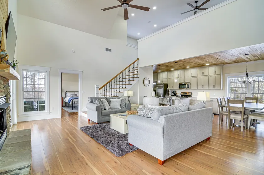 Dale Hollow Cottage w/ Covered Porch & Lake Views! - Image 1