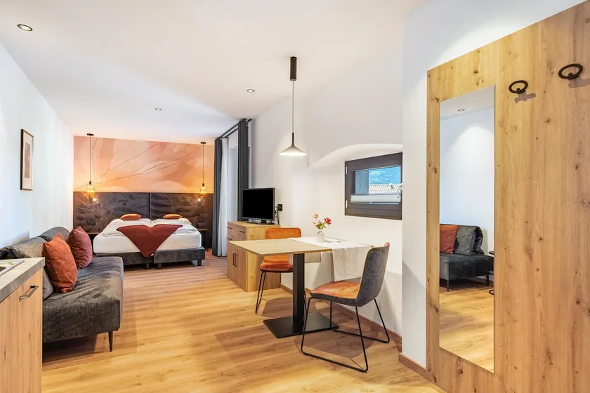 Thanhammer Apt Porphyr - Image 1