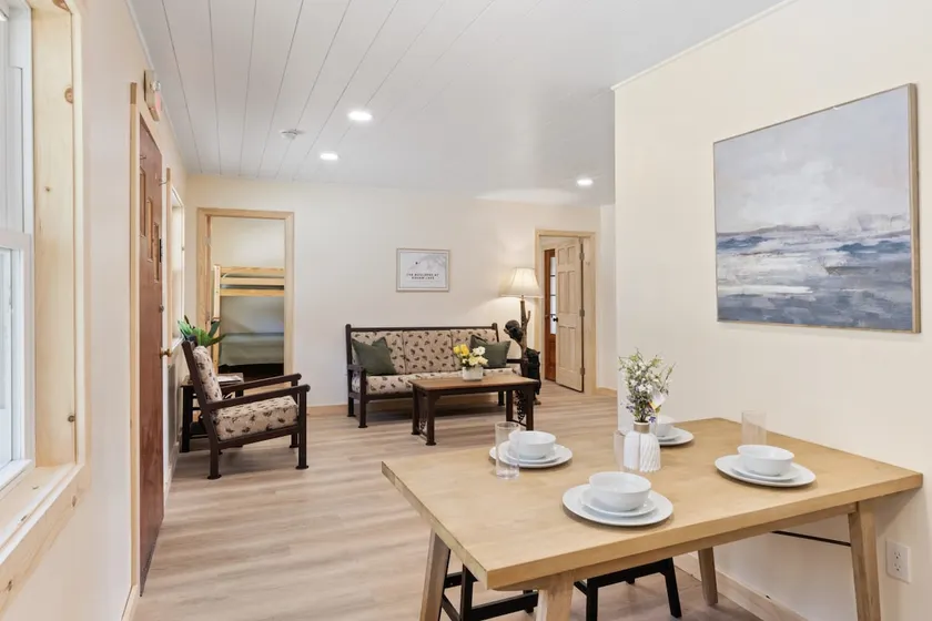Squam Lake 3 bed 3 bath rental (Suite #7) - Image 1