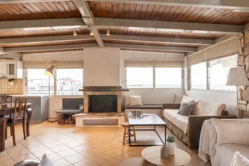 Sunny Loft with a Panoramic View - Image 1