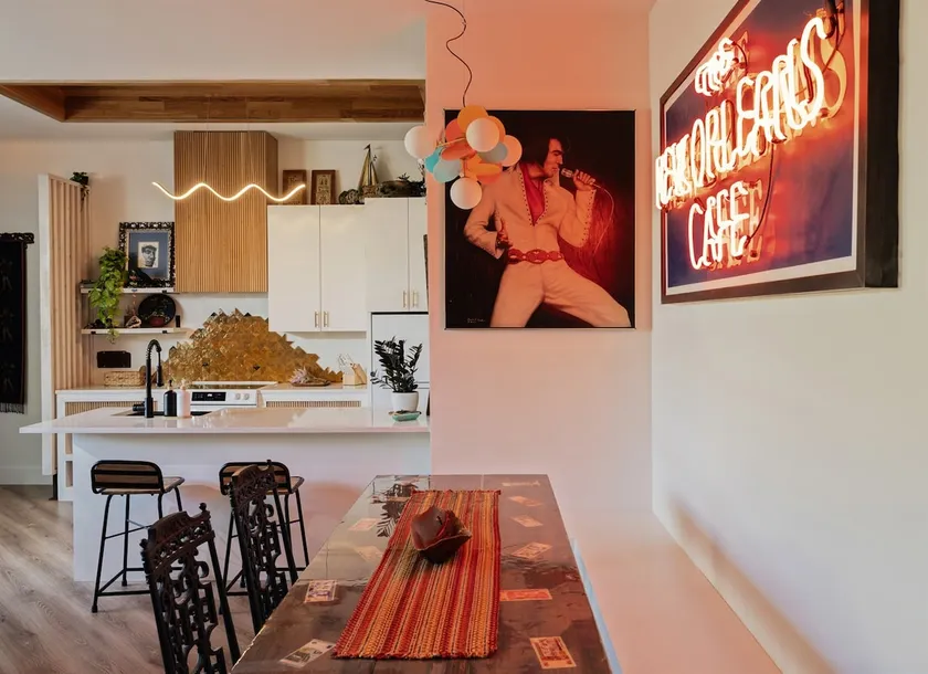 Romantic Artistic Getaway, HotTub, Sugar Lafitte - Image 1