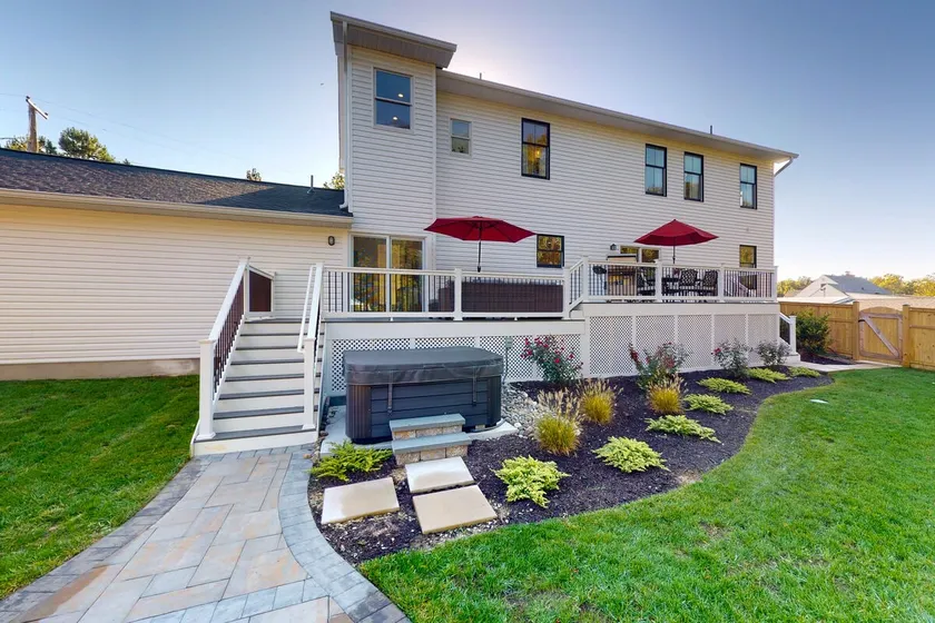 Stunning 4BR Dog Friendly | Pool - Image 1