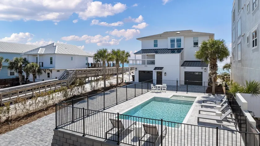 Beachside Bungalow-Gulf Front, Game Room, Private - Image 1