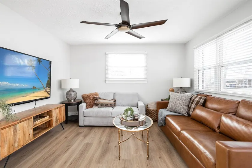 Newly Renovated Retreat 30mins to Downtown Indy - Image 1