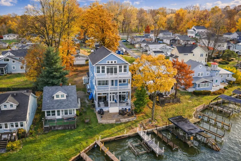The Lakehouse - Image 1