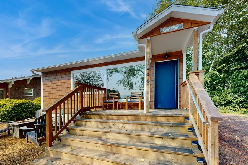 Waterfront Oasis on the Nehalem River with Free WiFi & Dock - Dog Friendly - Image 1