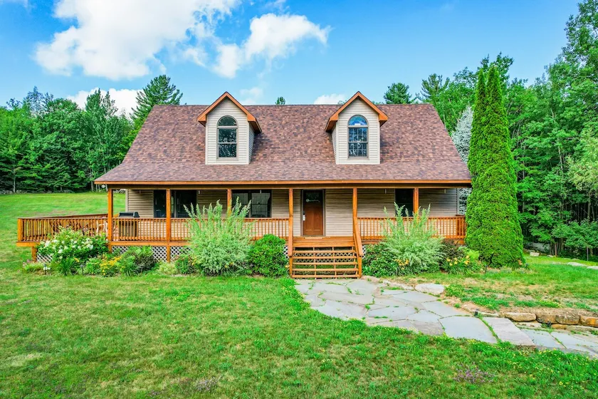 Quiet 4BR Adirondacks Dog Friendly | Hot Tub - Image 1