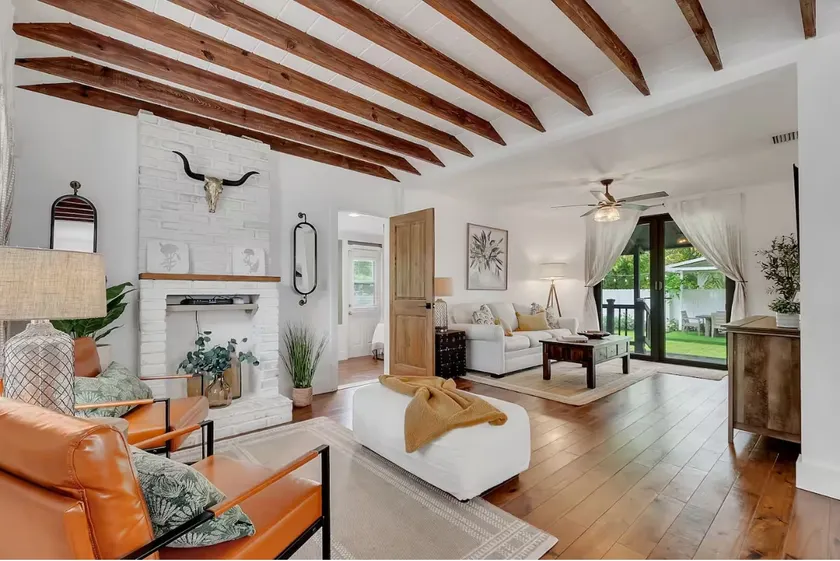 New Coconut Grove 2BD 1BA Home w/ Parking Yard BBQ - Image 1