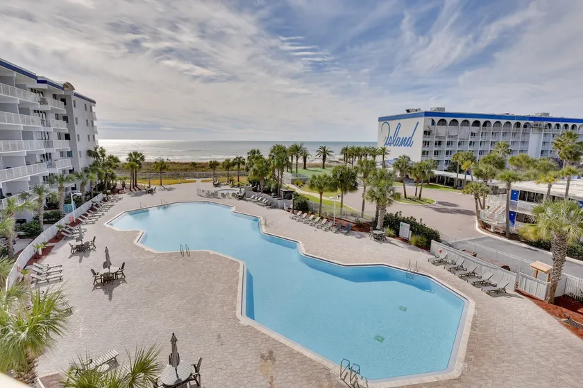 Sunny Fort Walton Beach Condo - Walk to Ocean! - Image 1