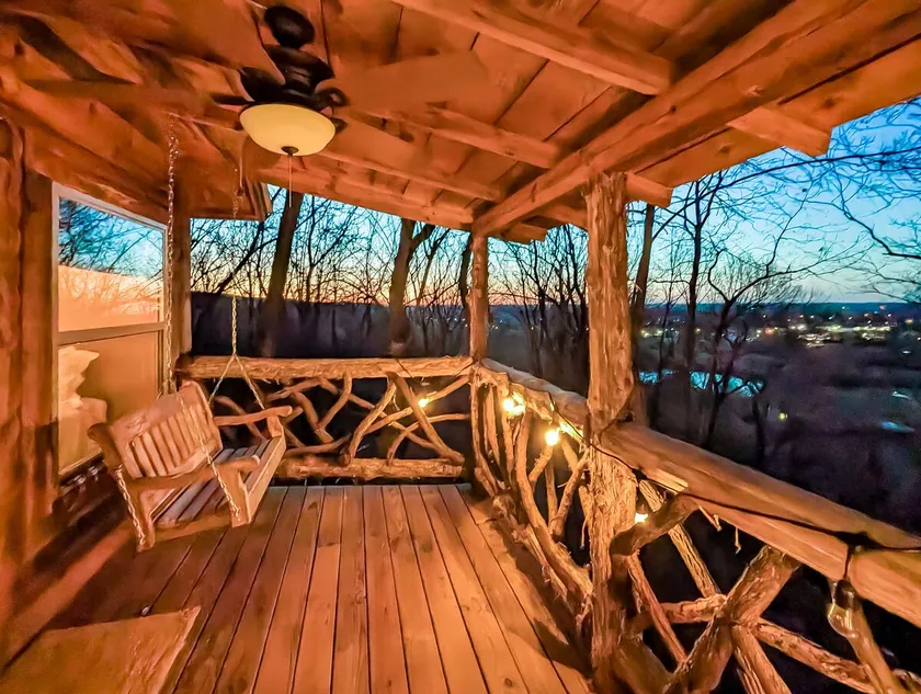 Treehouse Thyme - total privacy in woods - Image 1