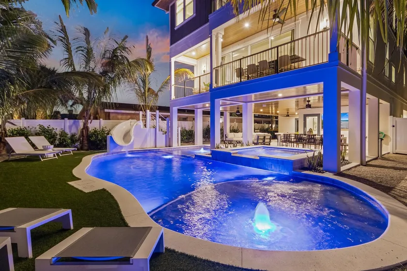 Home with Waterslide, Heated Pool, Spa, Rooftop, Steps to Beach! - Sea The Light - Image 1