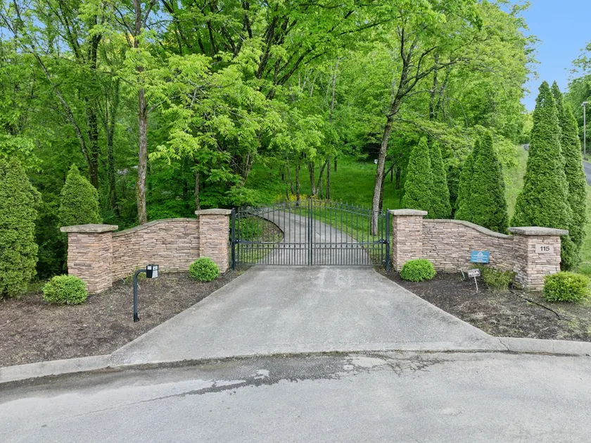 New Listing - Mountain Hideaway North Nashville - Image 1