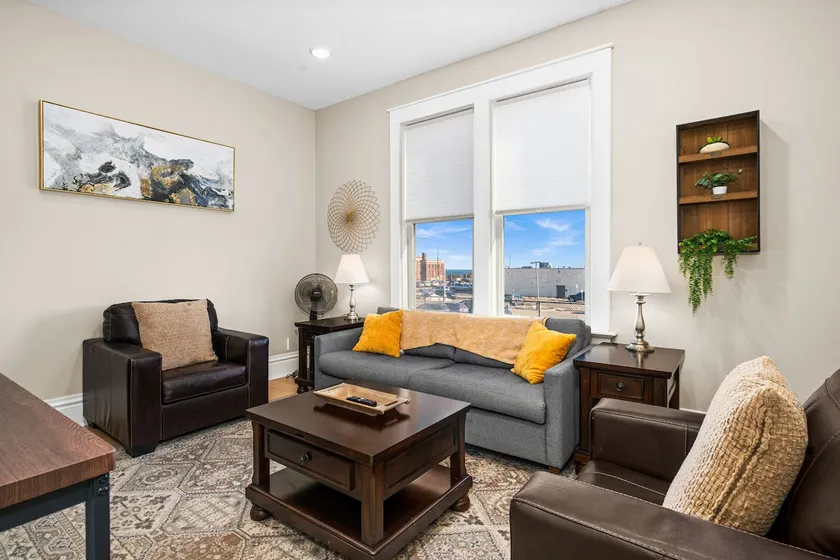 Harris House Apt 2, Heirloom Vacations - Image 1