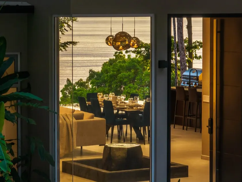 Villa Sueño- Oceanview Luxury Villa with Concierge - Image 1