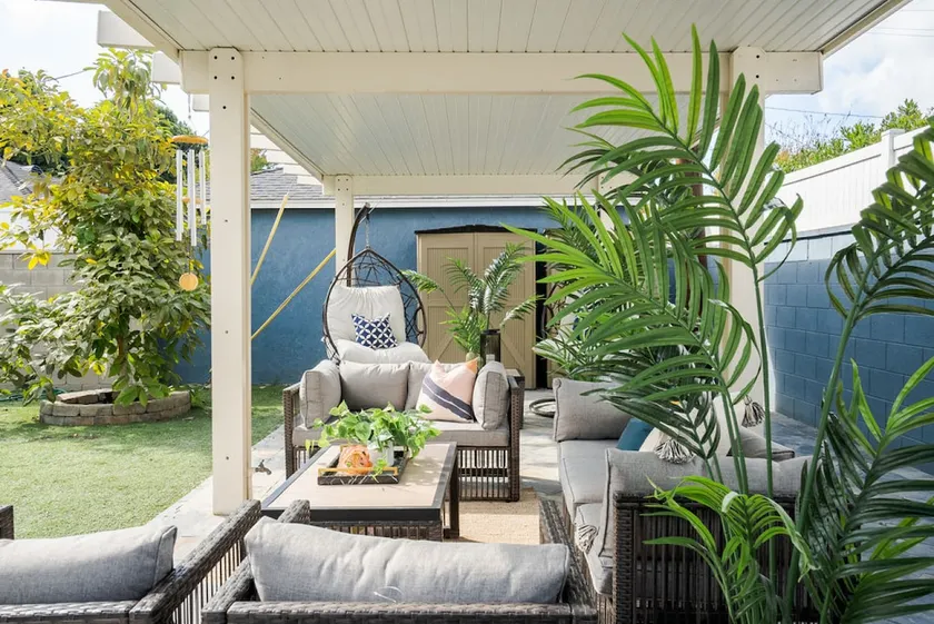 Refreshing Escape| Hot Tub| Games| Beautiful Patio - Image 1