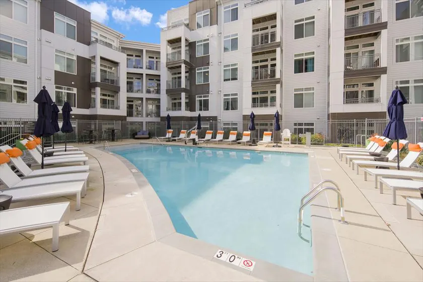 Ample Storage! Bright 1BR near Metro | Fairfax - Image 1