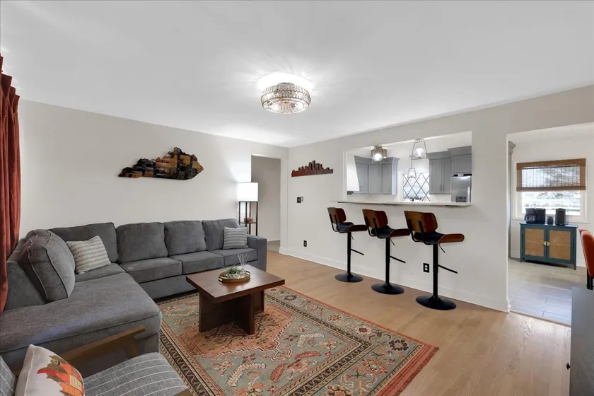 Bourbon Trail Base | Walk to Dining | Sleeps 10 - Image 1