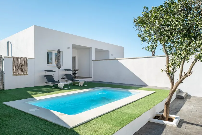 Appartement 'Casa Santolina' avec piscine privée, terrasse privée et climatisation - Image 1