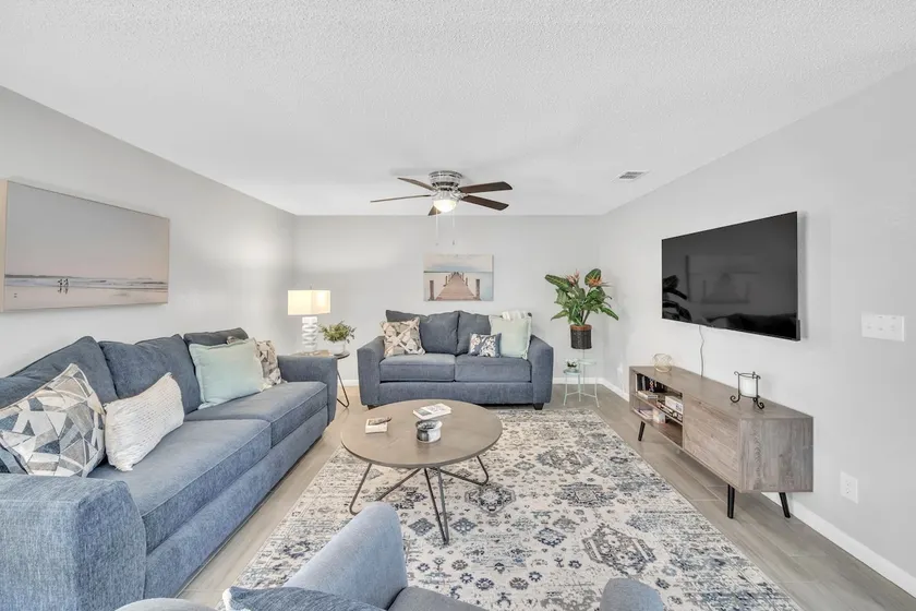 Serenity Retreat: Charming Home Near Attractions 3 Bedroom Home by RedAwning - Image 1
