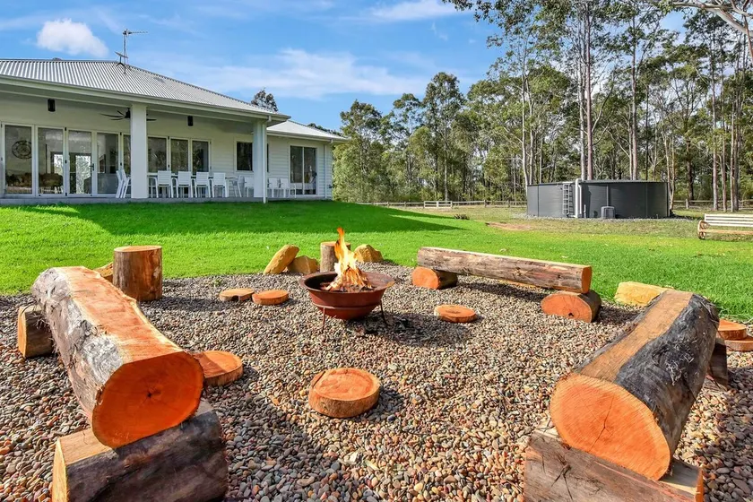 Tranquil Vista Luxury Haven - Image 1