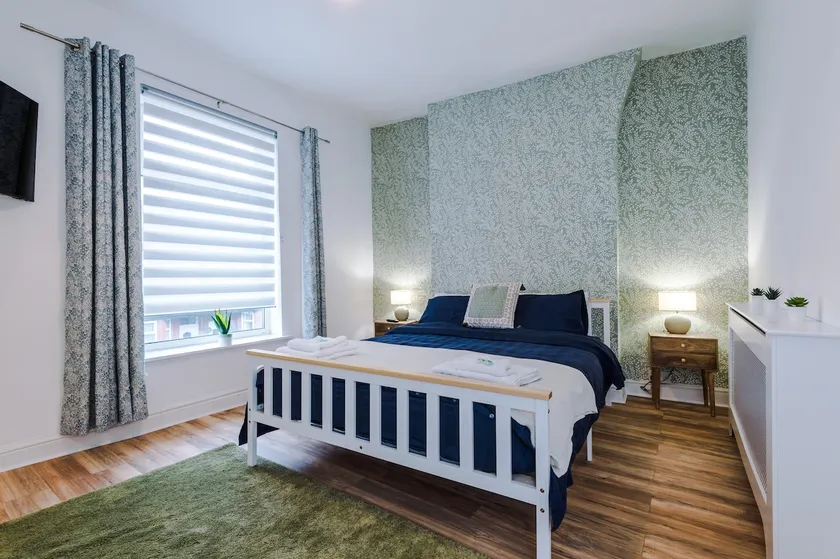 4 Bedroom Victorian House - Image 1