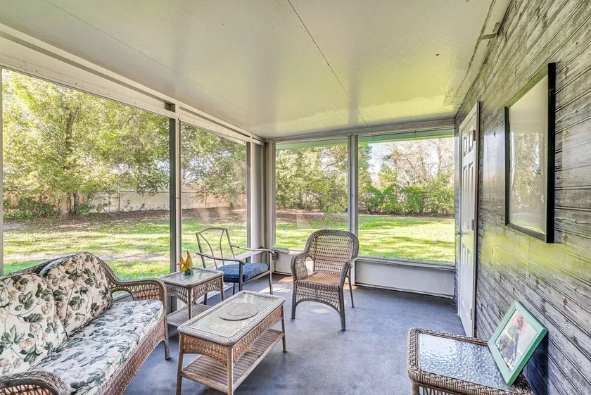 Spring Hill Home - 3 Mi to Weeki Wachee Springs! - Image 1