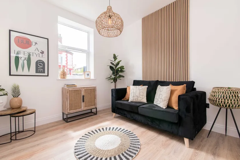 1-Bed Apartment Rugby - Image 1