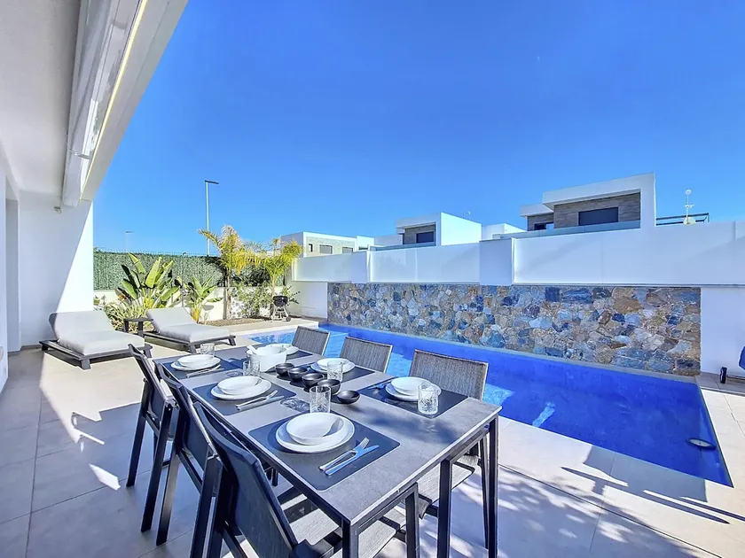 Villa mit privatem Pool und Dachterrasse - Image 1