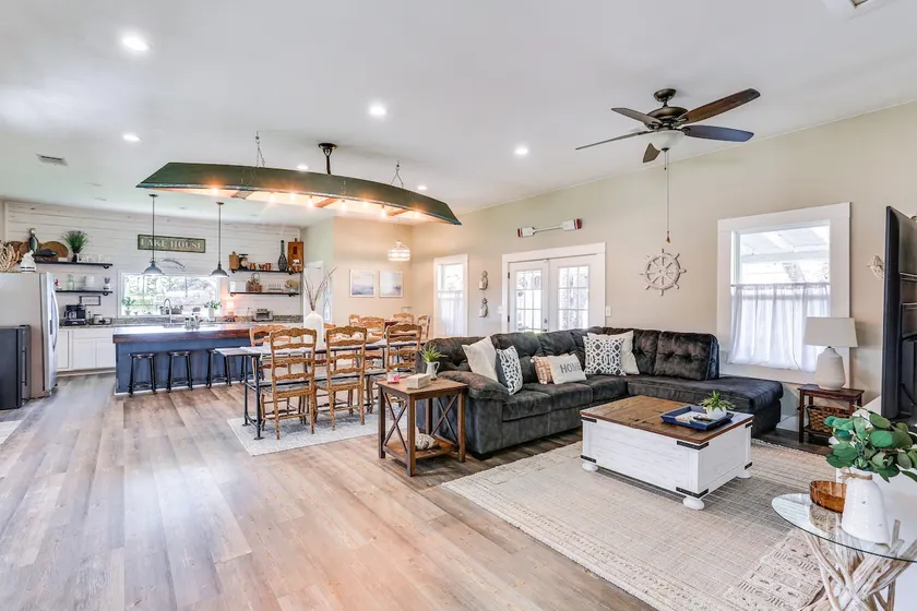Pottsboro Home w/ Patio & Grill ~ 1 Mi to Lake! - Image 1