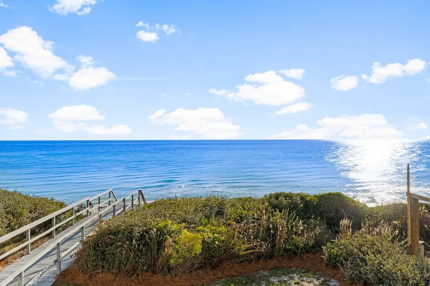 Latitude Adjustment #6-Gulf View-Sleeps 4 - Image 1