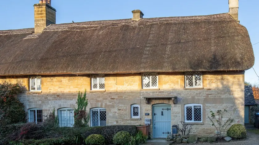 Betty's Cottage, Burford - Image 1