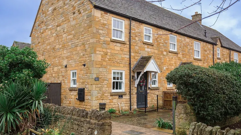Bumble Cottage - Chipping Campden - Image 1