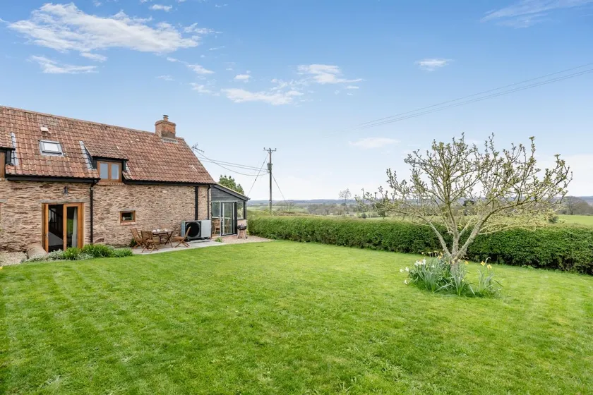 2 Bed in Taunton oc-conco - Image 1