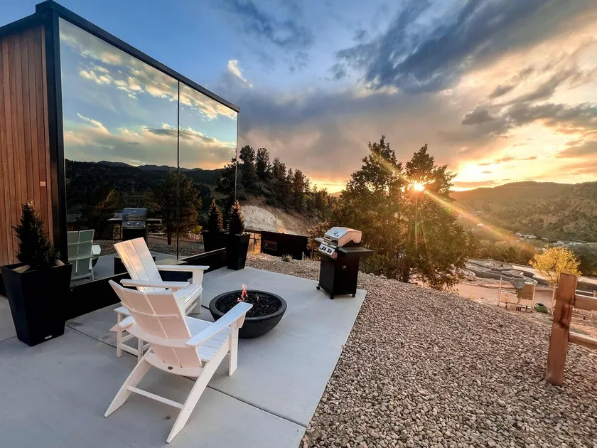 Luxe Mirror Home Base Camp Between Zion & Bryce - Image 1