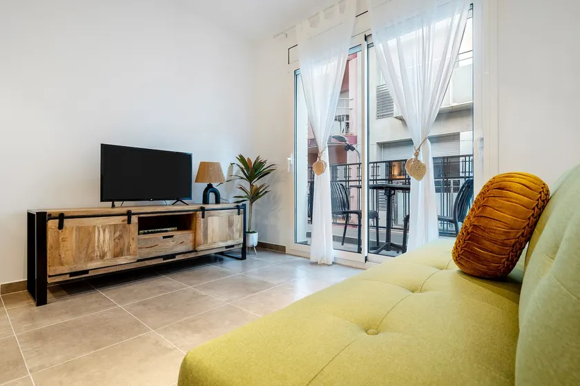 Mabicarent Playa, Apartment with double bed and sofa bed. - Image 1