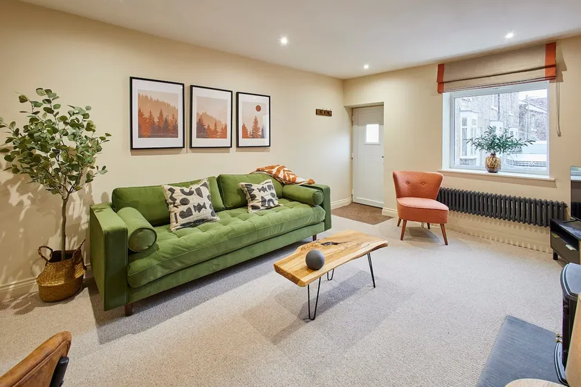 Host & Stay - Cinnamon Cottage - Image 1