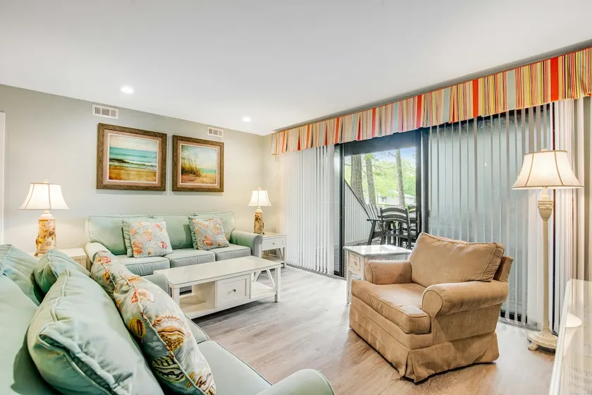 Sea Colony Ocean 5th floor condo with balcony shared sauna & tennis court - Image 1