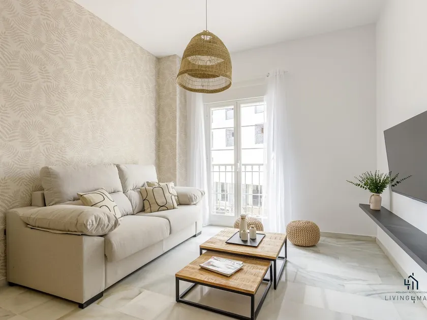 Urban Chic 2B - Two Bedrooms by Living4Malaga - Image 1