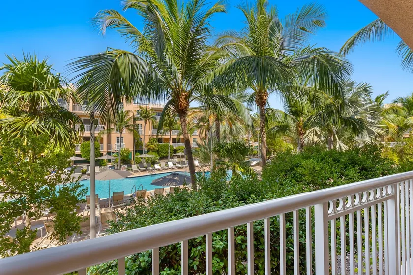 Poolside Suite with Direct Pool Access - Image 1