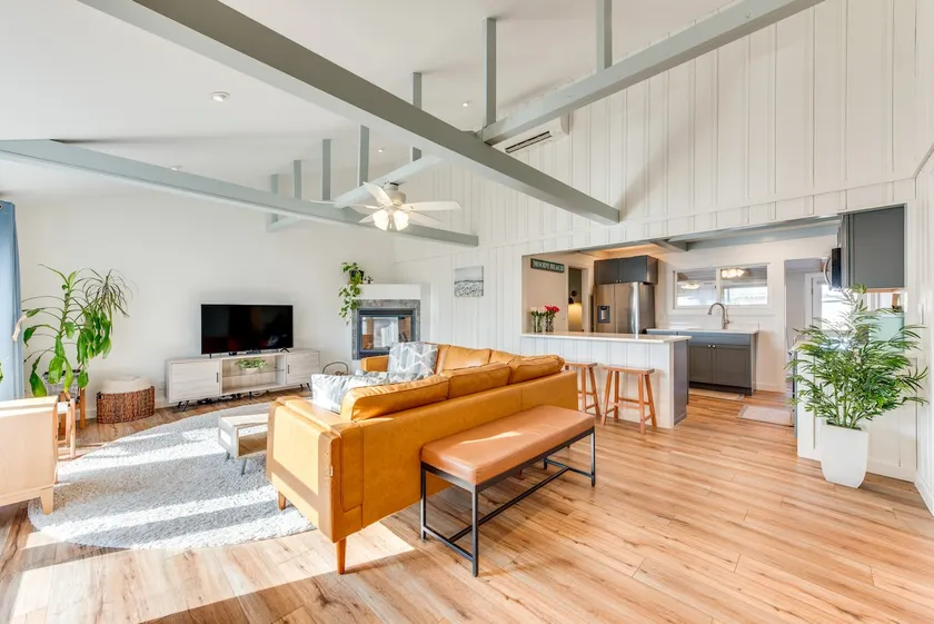 Beautiful Wells Cottage: Steps to Moody Beach! - Image 1