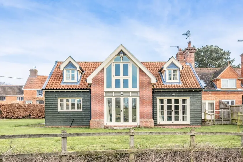 3 Old School Cottages, Wissett - Image 1