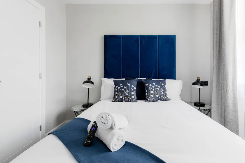 Studio-Spacious-Private Bathroom-City View - Image 1