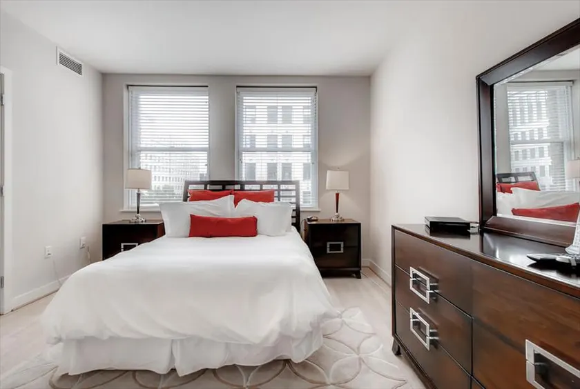 Near Metro 2 BR | Gym + Rooftop | Min's to Metro - Image 1