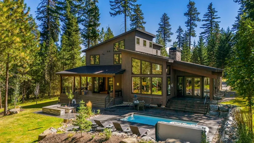 #1 Private Pool*Slps18*Built 4 Families-1PM IN/Out - Image 1
