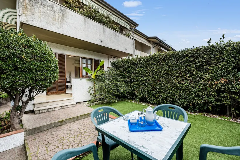 Casa al Ponte dei Marmi with Garden few Km to Sea - Happy Rentals - Image 1